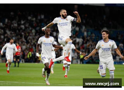 乐竞体育4-0!3射1传本泽马创纪录!皇马复仇巴萨,国王杯冠军稳了 - 副本 - 副本